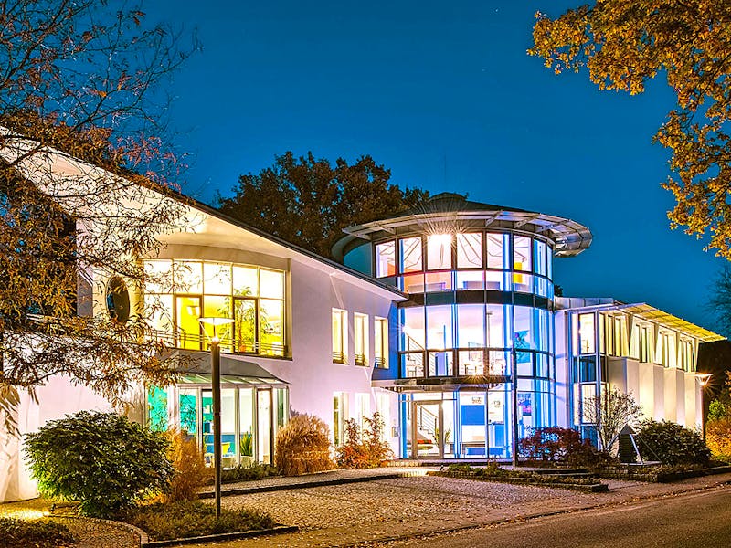 Anbieter planen + bauen