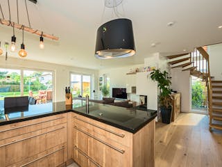 Massivhaus Pultus von ROTH MASSIVHAUS Schlüsselfertig ab 365000€, Pultdachhaus Innenansicht 1