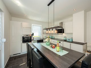 Massivhaus Landhaus 142 von ROTH MASSIVHAUS, Satteldach-Klassiker Innenansicht 3