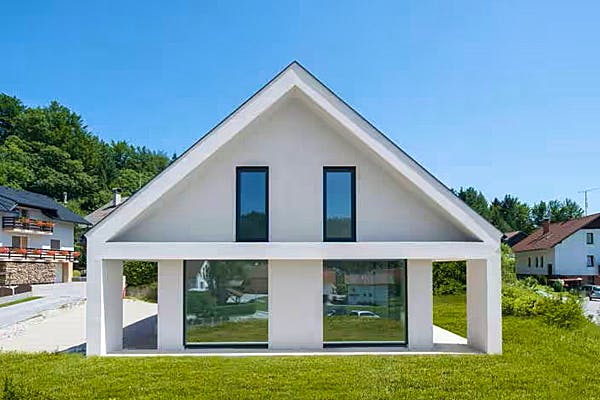 98bd8594_portraitblock2