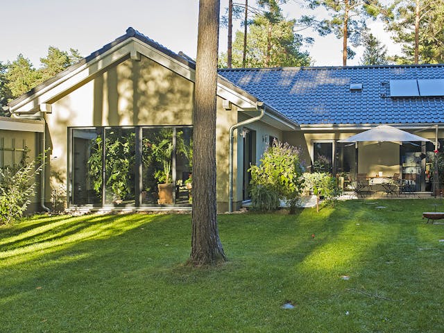 Massivhaus Weißensee von Aye-Bau Schlüsselfertig ab 399400€, Bungalow Außenansicht 1 Massivhaus Weißensee von Aye-Bau Schlüsselfertig ab 399400€, Bungalow Außenansicht 1