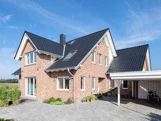 Fertighaus Stöckte von Bardowicks.Haus und Holzbau Ausbauhaus ab 350000€, Satteldach-Klassiker Außenansicht 1