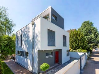 Fertighaus Bauen auf engstem Raum von Meisterstück-HAUS, Cubushaus Außenansicht 2