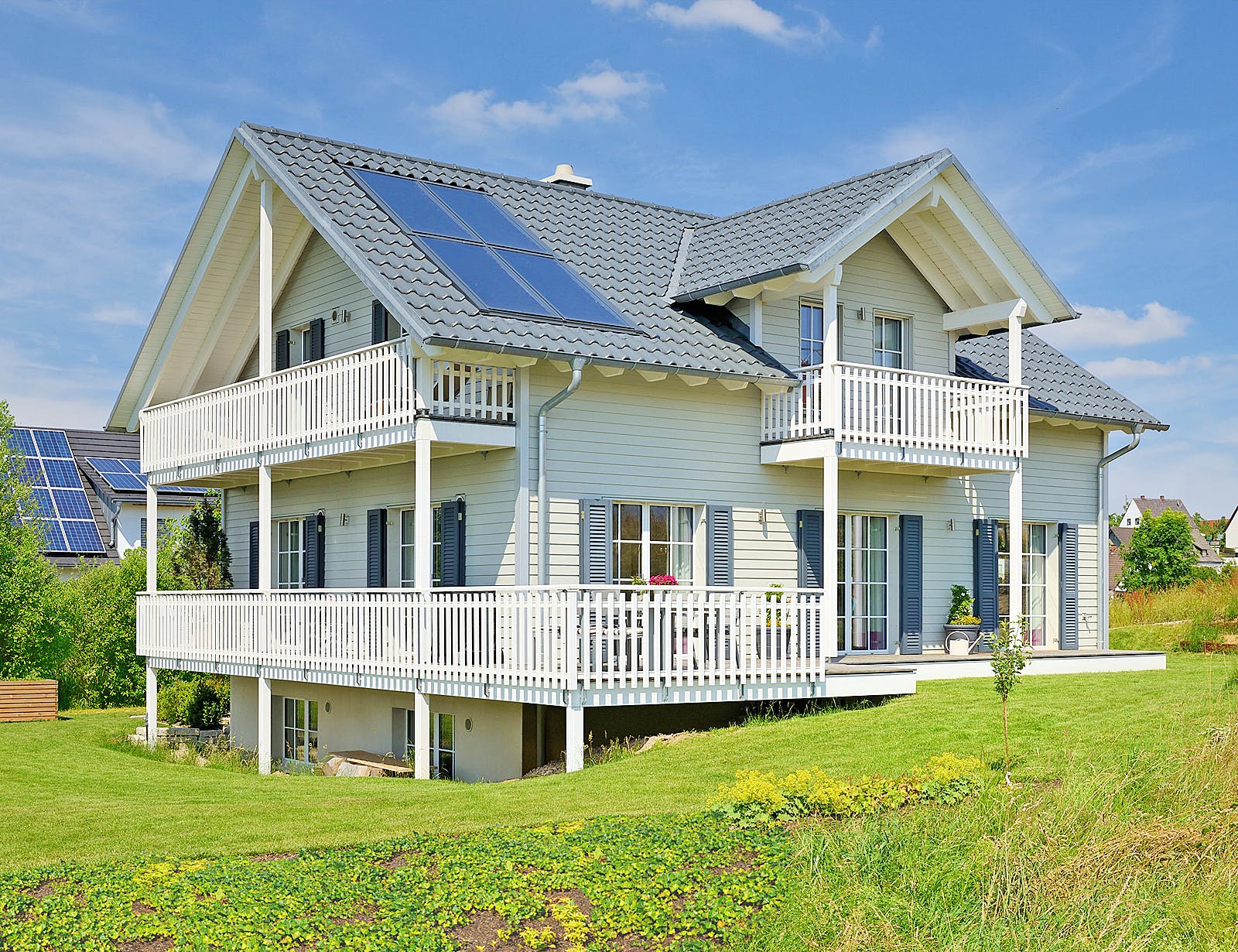 Fertighaus Motz-Russ - Kundenhaus von Bau-Fritz Schlüsselfertig ab 560000€, Satteldach-Klassiker Außenansicht 2