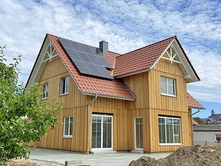 Fertighaus Alexandra (KfW-Effizienzhaus 40 EE) von Dammann-Haus Schlüsselfertig ab 360700€, Außenansicht 4