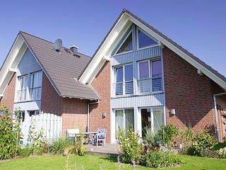 Fertighaus Anneke (KfW-Effizienzhaus 40 EE) von Dammann-Haus Schlüsselfertig ab 326500€, Satteldach-Klassiker Außenansicht 1