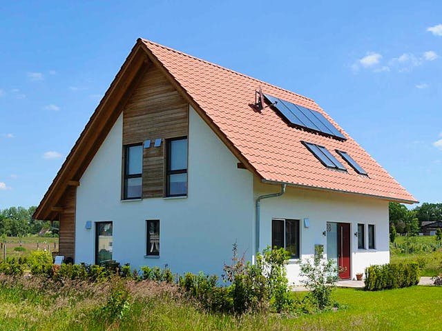 Fertighaus Kathrin (KfW-Effizienzhaus 40 EE) von Dammann-Haus Schlüsselfertig ab 331200€, Satteldach-Klassiker Außenansicht 1