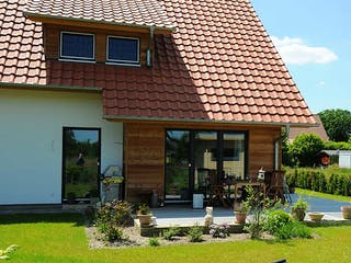 Fertighaus Kathrin (KfW-Effizienzhaus 40 EE) von Dammann-Haus Schlüsselfertig ab 331200€, Satteldach-Klassiker Außenansicht 4