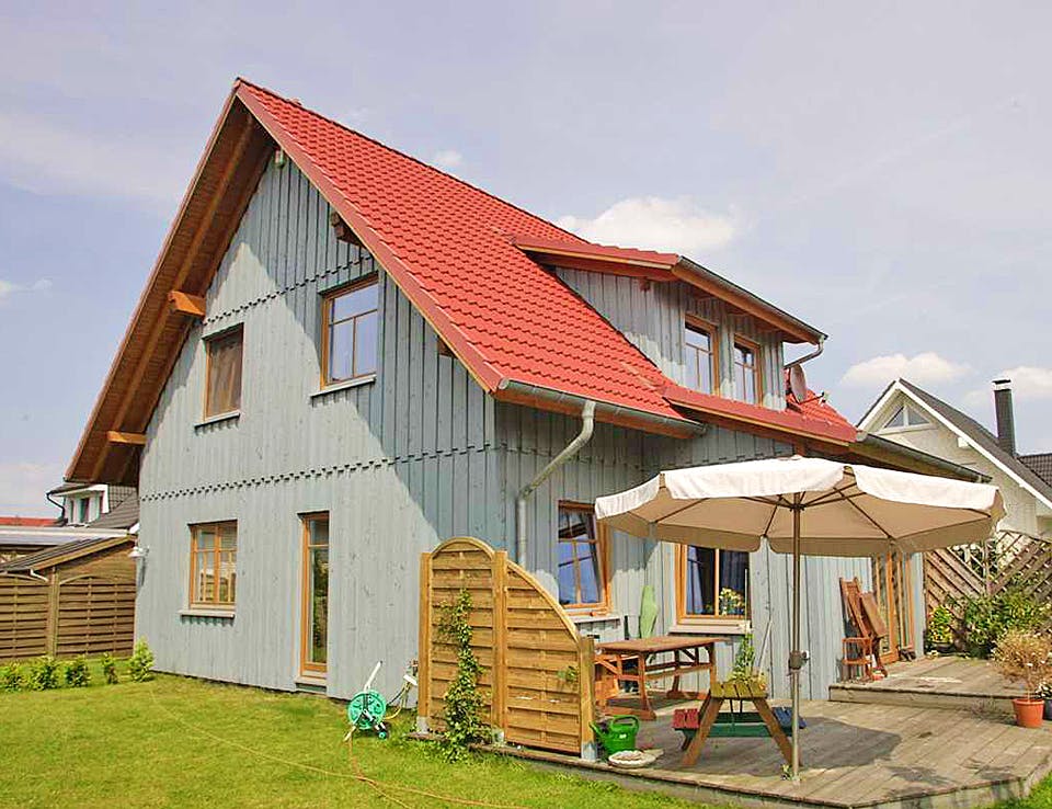 Fertighaus Tineke (KfW-Effizienzhaus 40 EE) von Dammann-Haus Schlüsselfertig ab 345300€, Satteldach-Klassiker Außenansicht 2