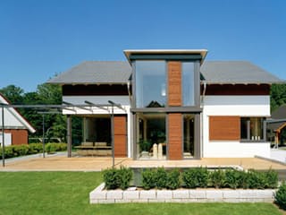 Blockhaus D168 MH Bad Vilbel von Frammelsberger R. Ingenieur-Holzbau, Satteldach-Klassiker Außenansicht 1