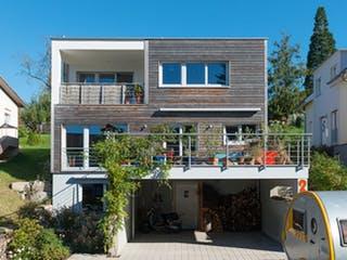 Blockhaus D109 Fehlings-Kopfmann von Frammelsberger R. Ingenieur-Holzbau, Cubushaus Außenansicht 2