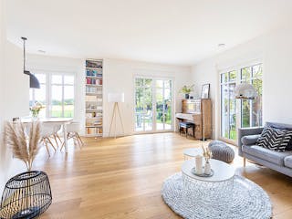 Massivhaus Friesenhaus 180 von ECO System HAUS Schlüsselfertig ab 376700€, Satteldach-Klassiker Innenansicht 1