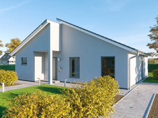 Massivhaus Bungalow Mirow von Febro Massivhaus Schlüsselfertig ab 266100€, Bungalow Außenansicht 2