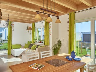 Fertighaus Haus Schmahlfeldt von Fertighaus WEISS Schlüsselfertig ab 440982€, Satteldach-Klassiker Innenansicht 1