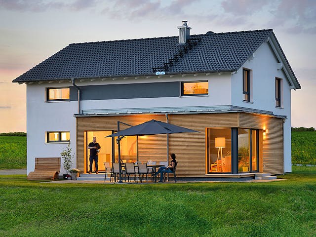 Fertighaus Haus Grauer von Fertighaus WEISS Schlüsselfertig ab 471349€, Satteldach-Klassiker Außenansicht 1