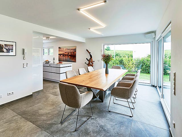 Fertighaus Haus Loh von Fertighaus WEISS Schlüsselfertig ab 526626€, Cubushaus Innenansicht 2