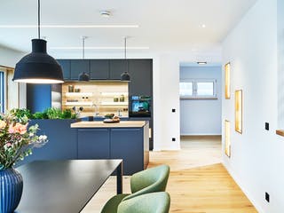 Fertighaus MH Fellbach - RELAX von WEISS Holzhaus Schlüsselfertig ab 516412€, Satteldach-Klassiker Innenansicht 2