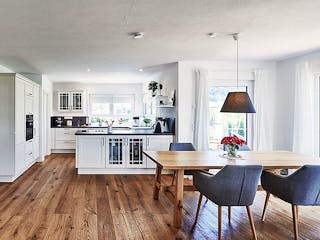 Fertighaus Haus Zaiser von WEISS Holzhaus Schlüsselfertig ab 410386€, Satteldach-Klassiker Innenansicht 3