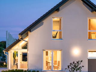 Fertighaus MH Frankenberg - JUNO 402 von FingerHaus Schlüsselfertig ab 423258€, Satteldach-Klassiker Außenansicht 4