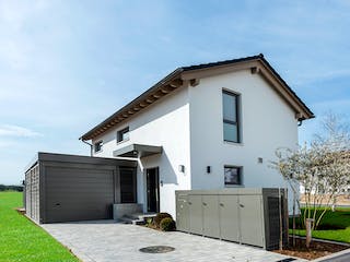 Fertighaus MH Babenhaus - TALO 110 von FingerHaus Schlüsselfertig ab 369793€, Satteldach-Klassiker Außenansicht 1