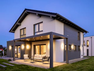 Fertighaus MH Nürnberg - ARTIS 300 von FingerHaus Schlüsselfertig ab 448943€, Satteldach-Klassiker Außenansicht 3