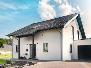 Fertighaus Amika von Fingerhut Haus Schlüsselfertig ab 475632€, Satteldach-Klassiker Außenansicht 1