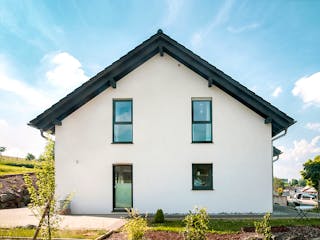 Fertighaus Amika von Fingerhut Haus Schlüsselfertig ab 475632€, Satteldach-Klassiker Außenansicht 6