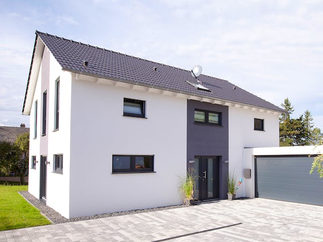 Fertighaus Rido von Fingerhut Haus Schlüsselfertig ab 490924€, Satteldach-Klassiker Außenansicht 1