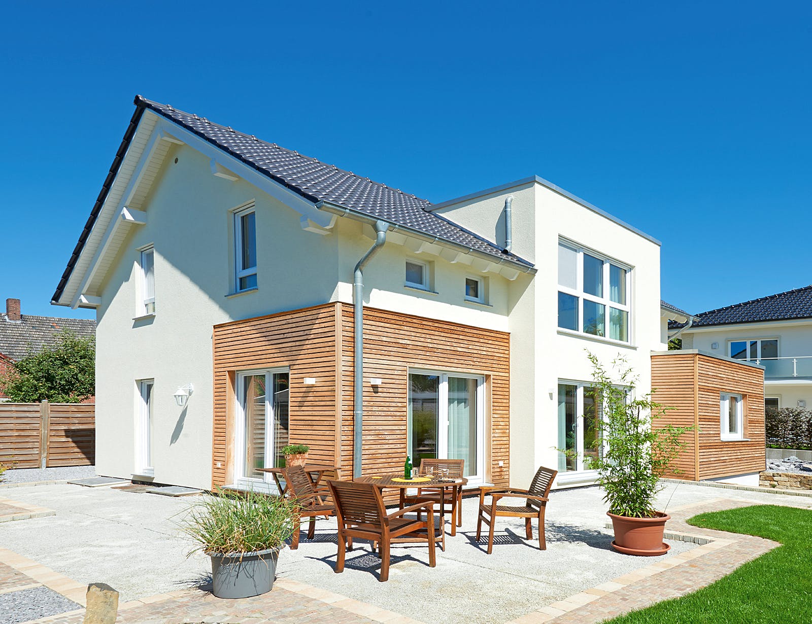 Fertighaus Solaris von Fingerhut Haus Schlüsselfertig ab 463413€, Satteldach-Klassiker Außenansicht 1
