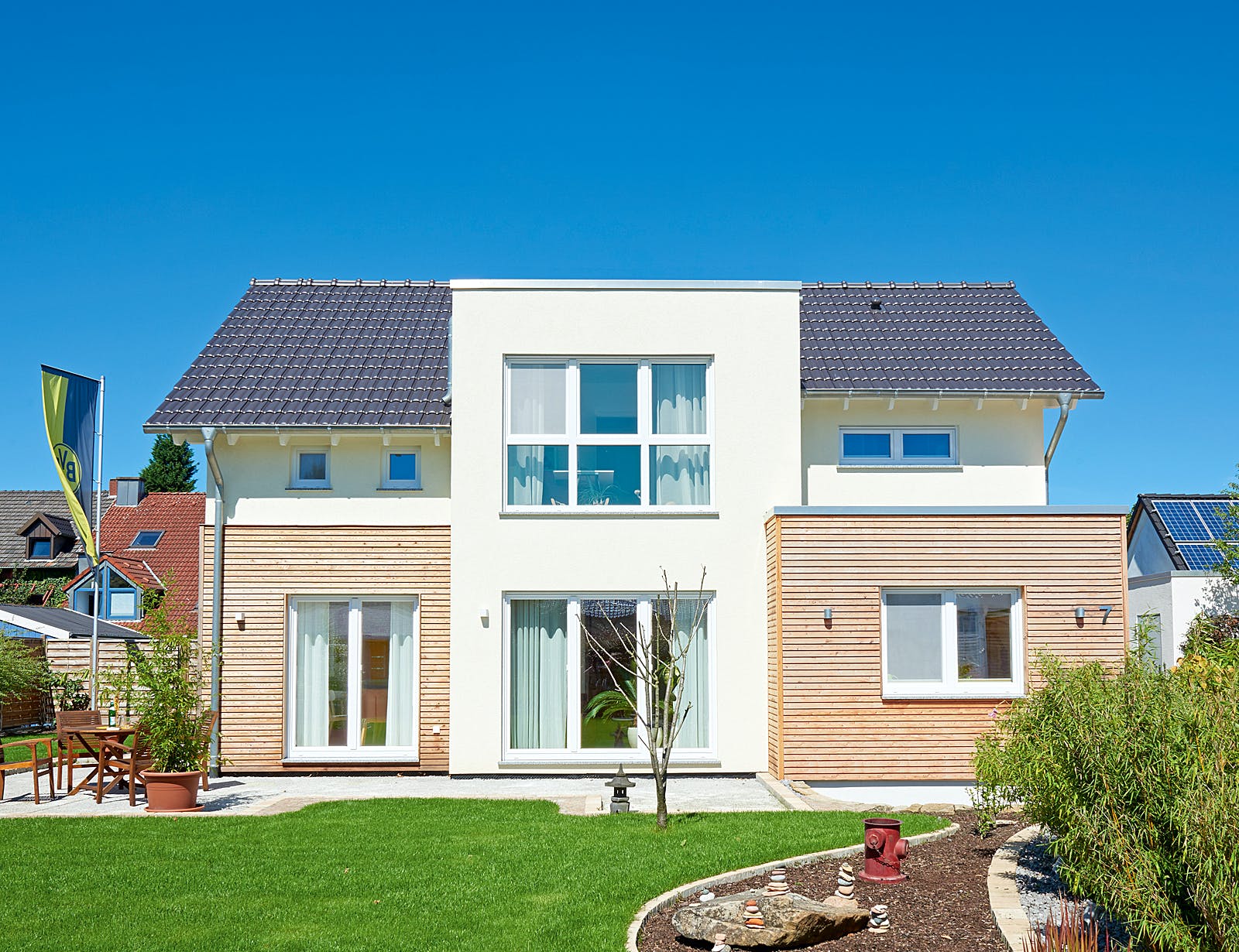 Fertighaus Solaris von Fingerhut Haus Schlüsselfertig ab 463413€, Satteldach-Klassiker Außenansicht 2