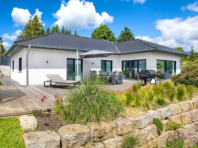 Fertighaus Vintra von Fingerhut Haus, Bungalow Außenansicht 1 Fertighaus Vintra von Fingerhut Haus, Bungalow Außenansicht 1