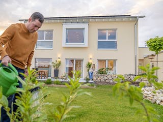 Fertighaus Modern 154 von FischerHaus Schlüsselfertig ab 585412€, Satteldach-Klassiker Außenansicht 4