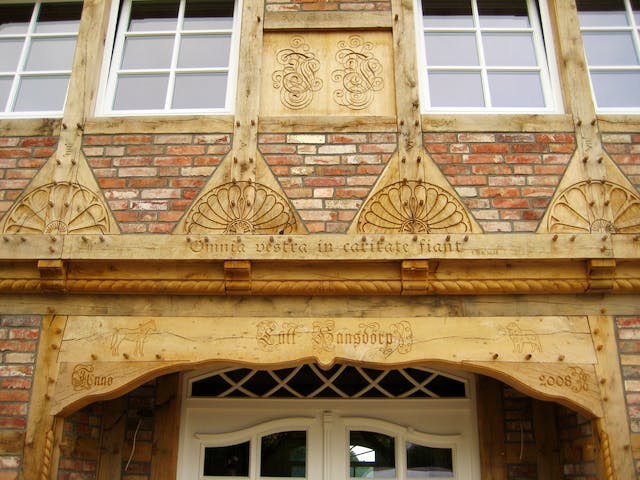 Fertighaus Klein Hansdorf von Fuhrberger Zimmerei Betriebsges. mbH, Fachwerk Außenansicht 6