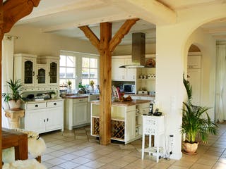 Fertighaus Klein Hansdorf von Fuhrberger Zimmerei Betriebsges. mbH, Fachwerk Innenansicht 3