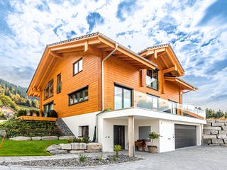 Blockhaus Entlebuch von Fullwood Wohnblockhaus Ausbauhaus ab 410000€, Blockhaus Außenansicht 1