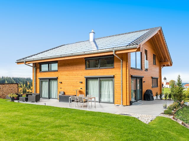 Blockhaus Entlebuch von Fullwood Wohnblockhaus Ausbauhaus ab 300000€, Blockhaus Außenansicht 2