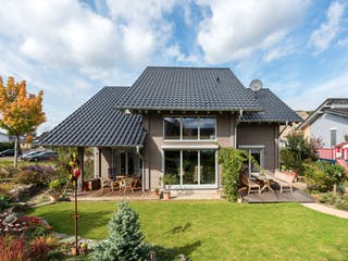 Blockhaus Felsblick von Fullwood Wohnblockhaus Ausbauhaus ab 430000€, Blockhaus Außenansicht 2