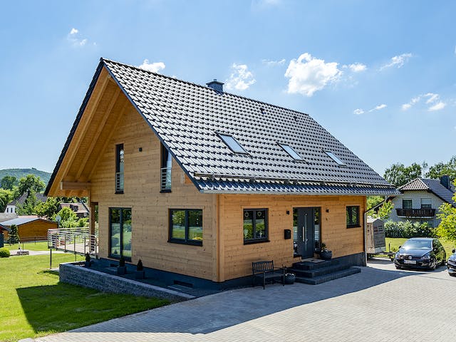 Blockhaus Köterbergblick von Fullwood Wohnblockhaus Ausbauhaus ab 190000€, Blockhaus Außenansicht 1