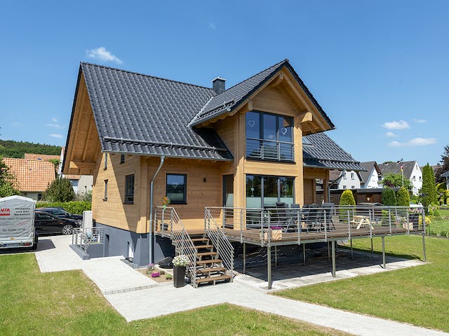 Blockhaus Köterbergblick von Fullwood Wohnblockhaus Ausbauhaus ab 190000€, Blockhaus Außenansicht 4