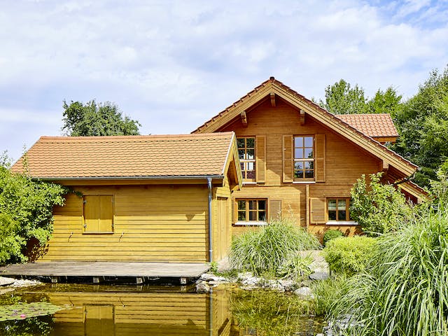 Blockhaus Görwihl von Rems-Murr-Holzhaus Schlüsselfertig ab 488000€, Satteldach-Klassiker Außenansicht 3