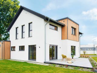 Fertighaus Günzburg von Fingerhut Haus Schlüsselfertig ab 565278€, Satteldach-Klassiker Außenansicht 1