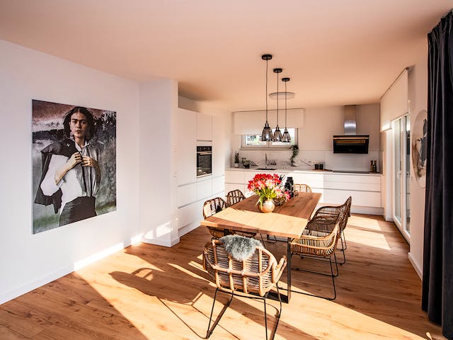 Massivhaus Trient von HELMA MASSIVHAUS Schlüsselfertig ab 378250€, Satteldach-Klassiker Innenansicht 2