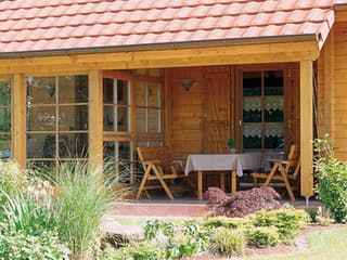 Blockhaus B162 Sutter von Frammelsberger R. Ingenieur-Holzbau, Blockhaus Außenansicht 2