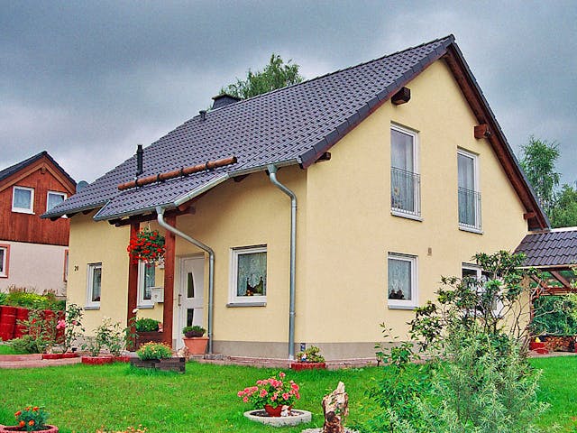Massivhaus Marion II von HSE - Massivhaus Schlüsselfertig ab 232040€, Satteldach-Klassiker Außenansicht 1