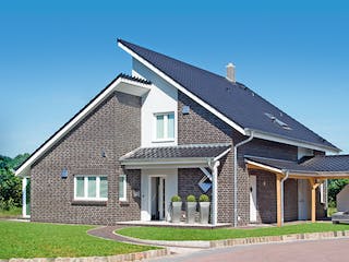 Massivhaus VarioVision 155 von HSE Massivhaus Schlüsselfertig ab 355170€, Pultdachhaus Außenansicht 1