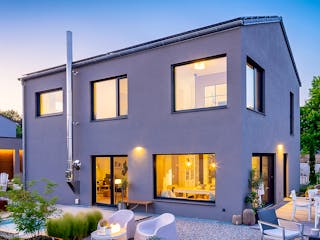 Fertighaus Satteldach Landhaus 138 von LUXHAUS, Satteldach-Klassiker Außenansicht 1