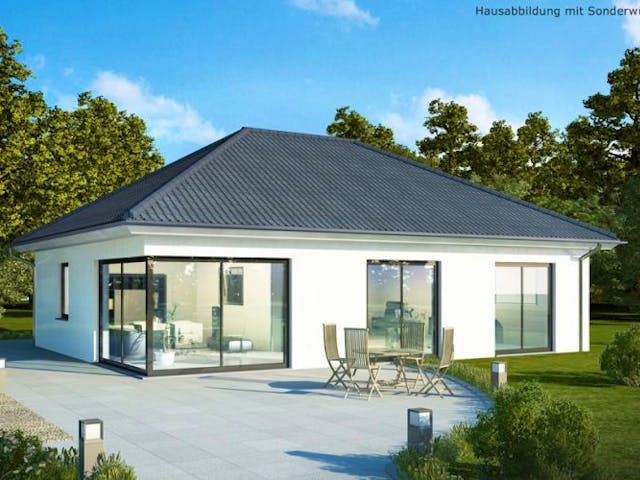 Massivhaus Bungalow BL 80 Variante K von Baudirekt, Bungalow Außenansicht 1 Massivhaus Bungalow BL 80 Variante K von Baudirekt, Bungalow Außenansicht 1