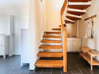 Massivhaus Duo Friesenhaus 130 von ECO System HAUS Schlüsselfertig ab 294500€, Satteldach-Klassiker Innenansicht 1