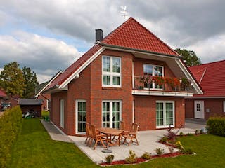 Massivhaus Haus Schwerin von ROTH MASSIVHAUS, Außenansicht 1