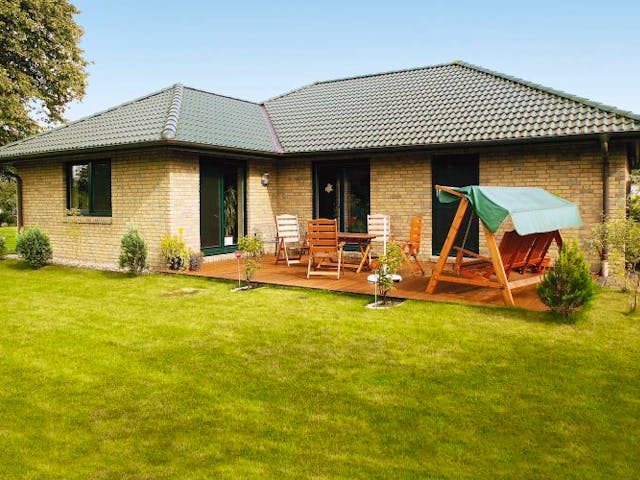 Massivhaus Matthias Claudius 126 A von Stoll Haus Schlüsselfertig ab 202600€, Bungalow Außenansicht 1